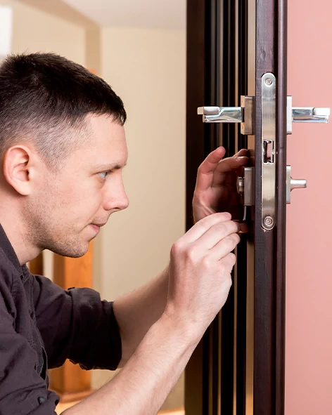 : Professional Locksmith For Commercial And Residential Locksmith Services in Hanford, CA