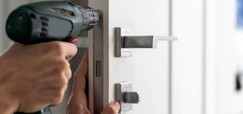 Locksmith For Lock Replacement Near Me in Hanford, CA